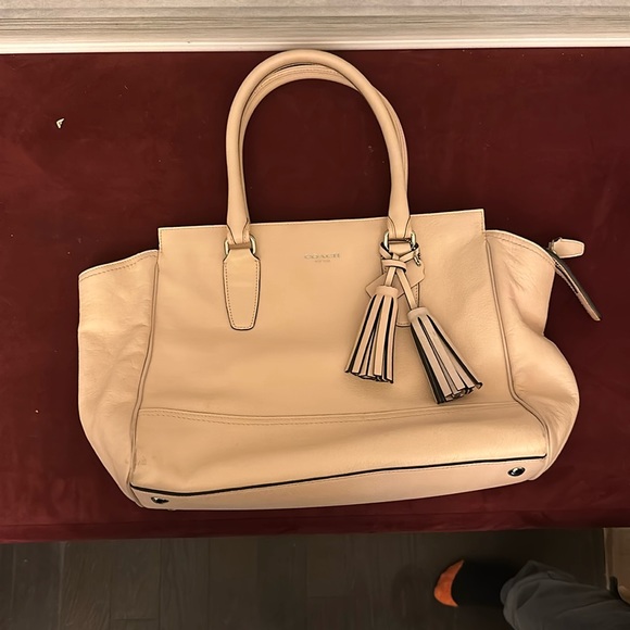 Light pink Coach bag, size : 12.5 inch * 10.5 inch - Picture 1 of 15